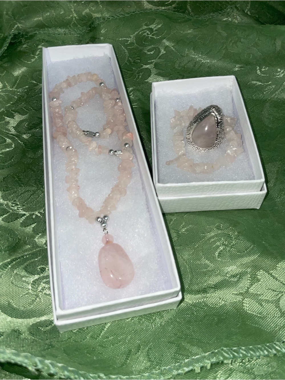 Classic Rose Quartz Beaded Necklace with Teardrop Pendant